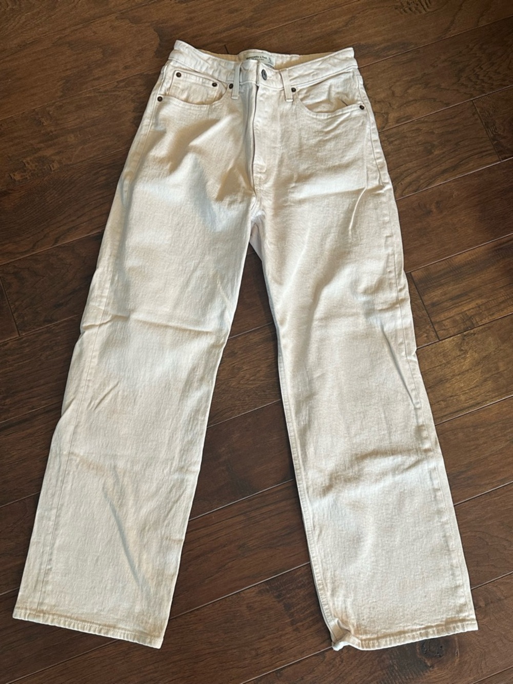 Abercrombie & Fitch Women's Curve Love 90s Relaxed Jeans